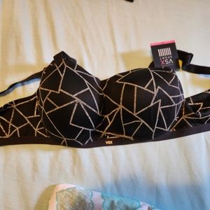 ***Last Chance***Victoria's secret sports bra